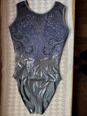 Girls' Metallic Silver & Charcoal Sparkle Gymnastics Leotard by